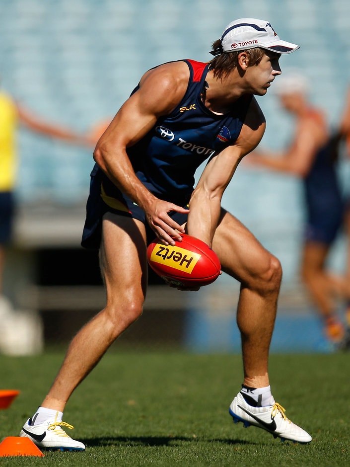 AFL 2016 Training - Adelaide Crows 090216 ADELAIDE, AUSTRALIA - FEBRUARY 10: Sam Shaw of the Crows in action during the Adelaide Crows training session at AAMI Stadium in Adelaide on February 10, 2016. (Photo by Michael Willson/AFL Media)